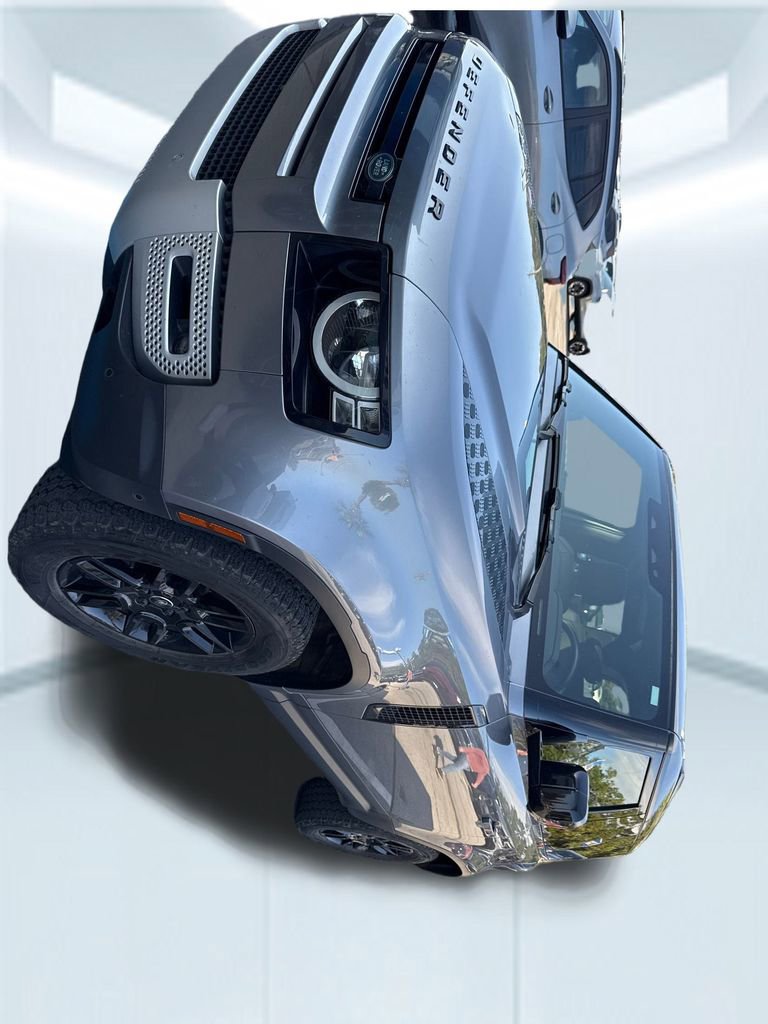 Used 2023 Land Rover Defender 90 S image 56