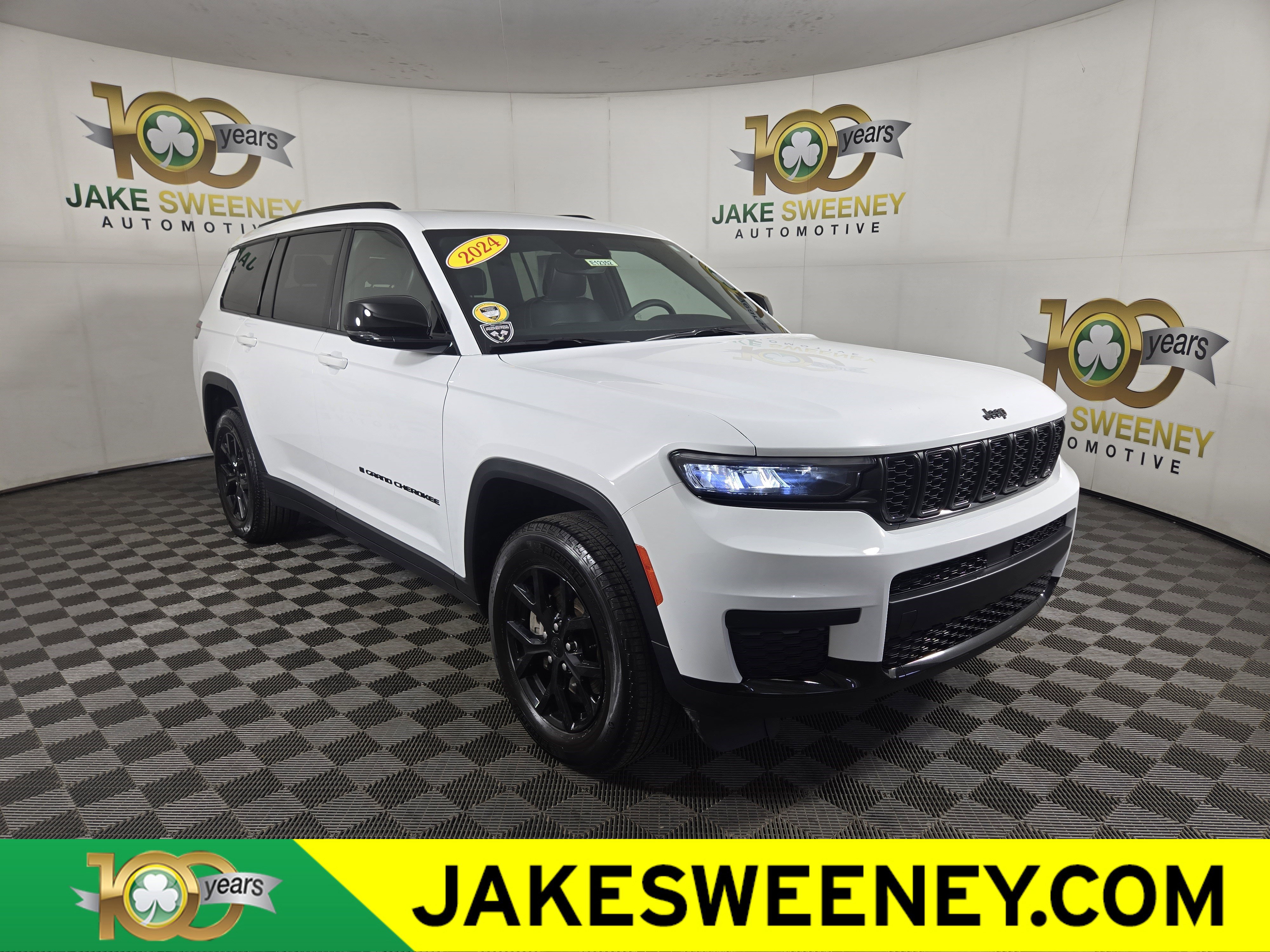 Certified 2024 Jeep Grand Cherokee L Altitude image 1