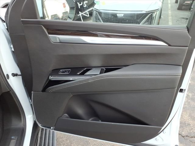 New 2026 Cadillac Escalade Luxury w/ Touring Package image 27