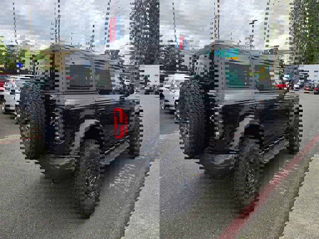 New 2025 Ford Bronco Badlands image 5