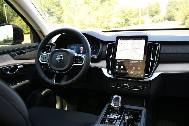 New 2026 Volvo XC90 B6 Plus w/ Protection Package Premier AWD/4WD image 19
