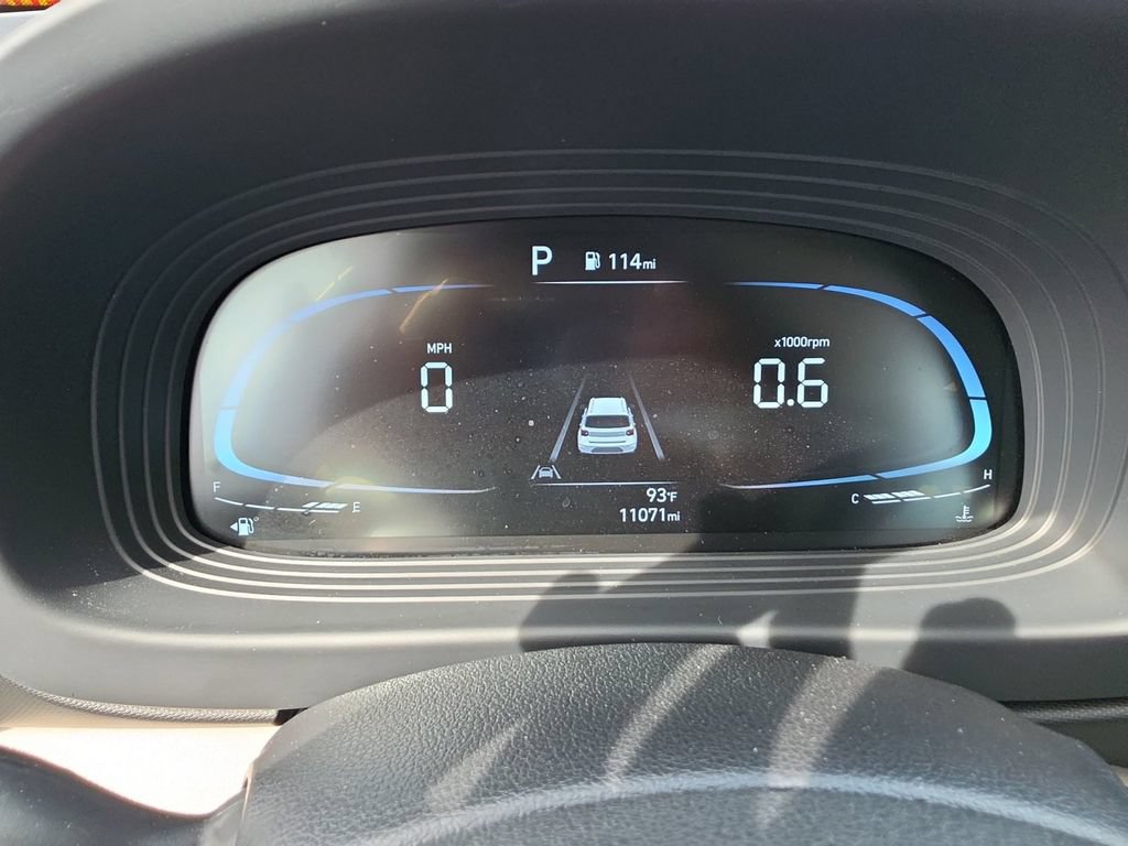 Certified 2024 Hyundai Venue SEL FWD image 19