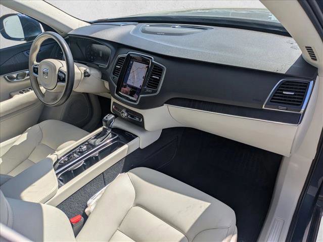 Used 2020 Volvo XC90 T6 Momentum w/ Protection Package image 24