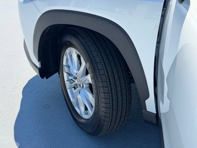 Certified 2026 Toyota Corolla Cross LE AWD/4WD image 28