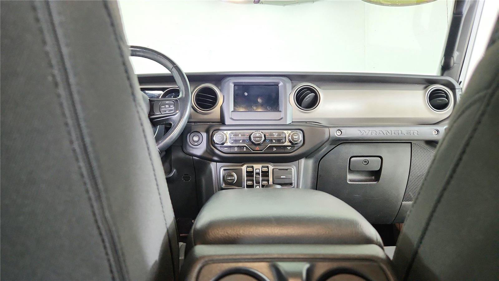 Used 2020 Jeep Wrangler Unlimited Sport AWD/4WD image 15