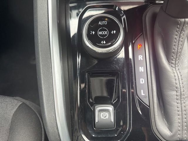 Used 2024 Chevrolet Colorado Trail Boss w/ Technology Package image 20