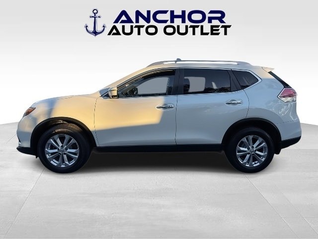Used 2016 Nissan Rogue SV w/ SV Premium Package image 5