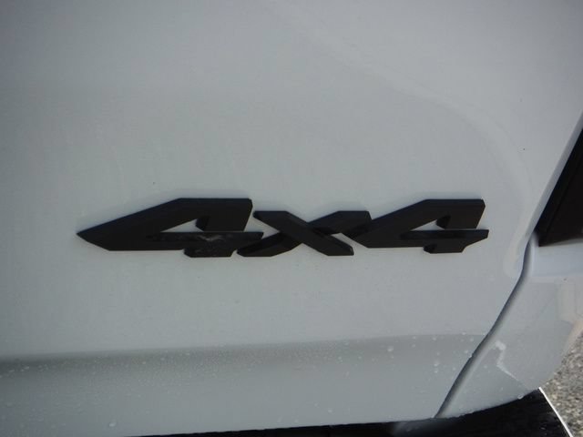New 2026 RAM 1500 4x4 Crew Cab image 16