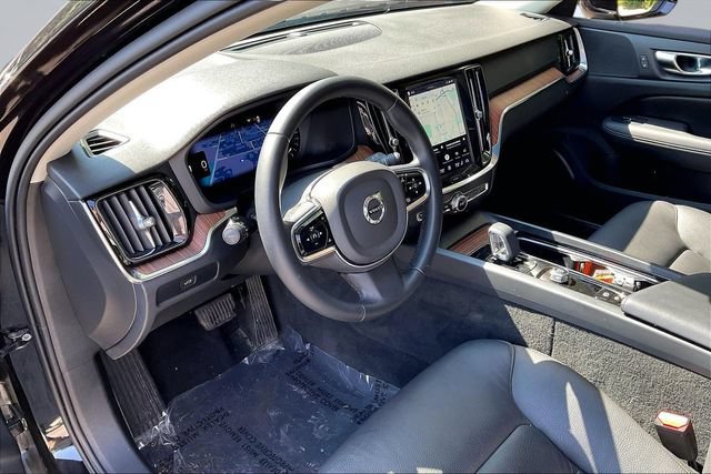 Certified 2024 Volvo V60 B5 Cross Country Plus AWD/4WD image 16