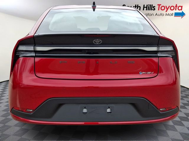 New 2026 Toyota Prius Plug-In Hybrid FWD image 5