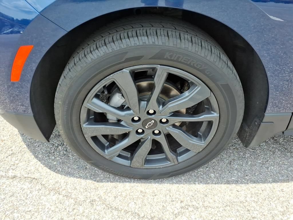 Used 2022 Chevrolet Equinox RS w/ LPO, Floor Liner Package FWD image 11