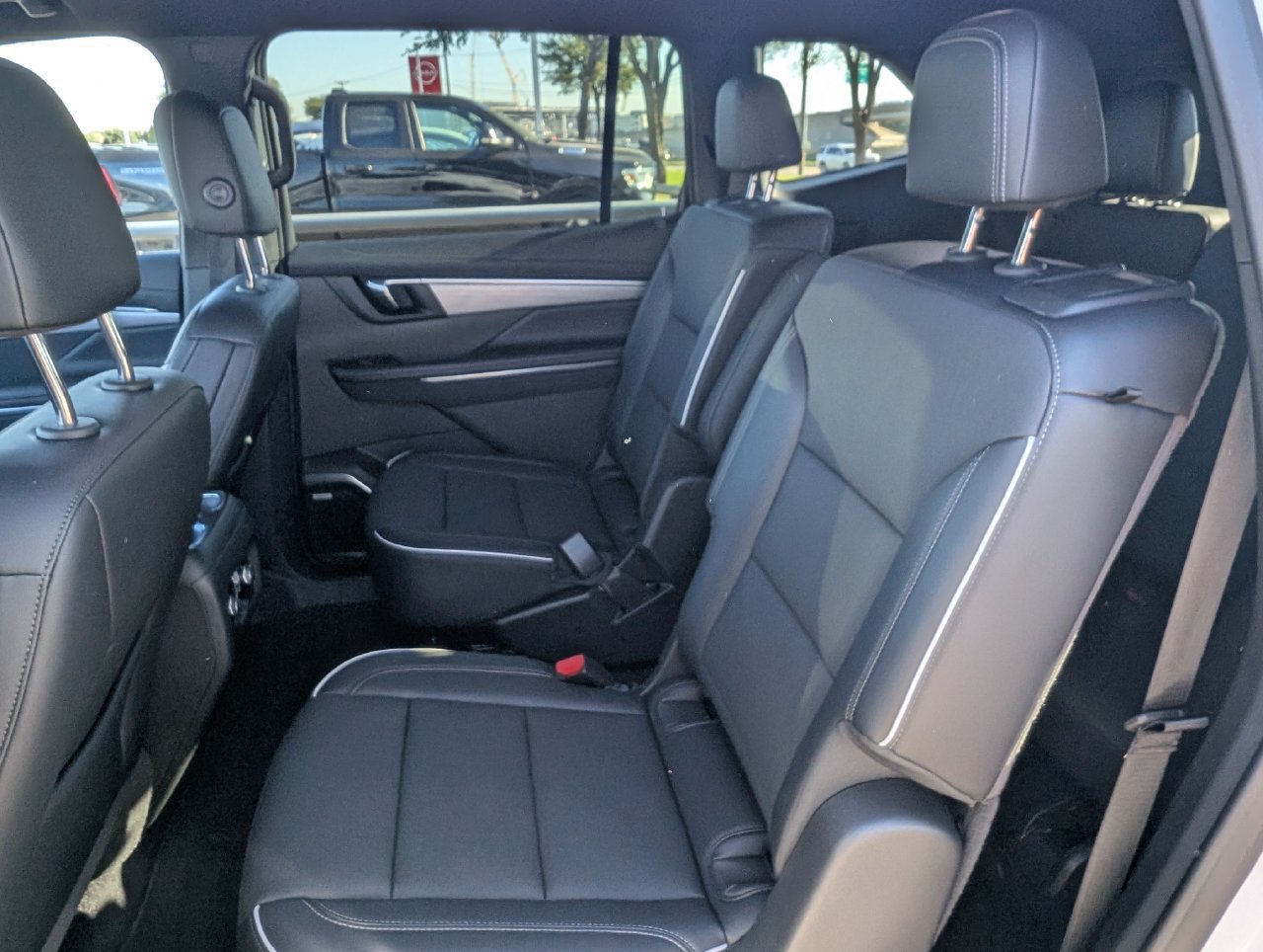 Used 2026 Buick Enclave Preferred FWD image 27