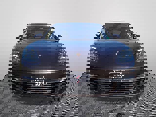 Used 2018 Porsche Panamera image 5