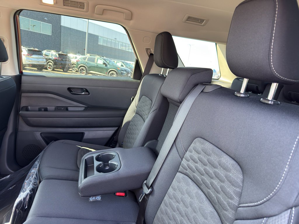 New 2026 Nissan Pathfinder SV image 33