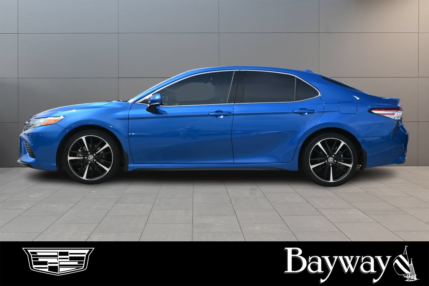 Used 2020 Toyota Camry XSE FWD image 5