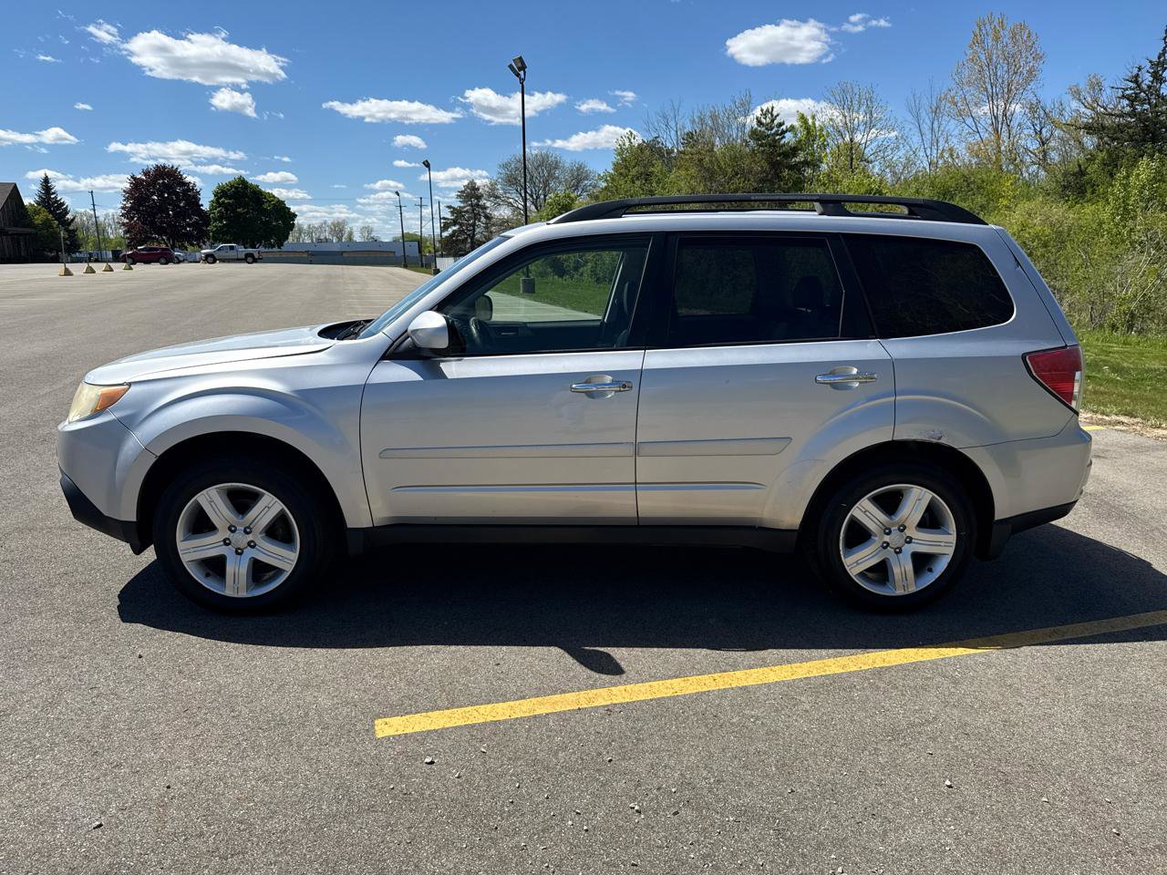 Used 2009 Subaru Forester 2.5X Limited AWD/4WD image 8