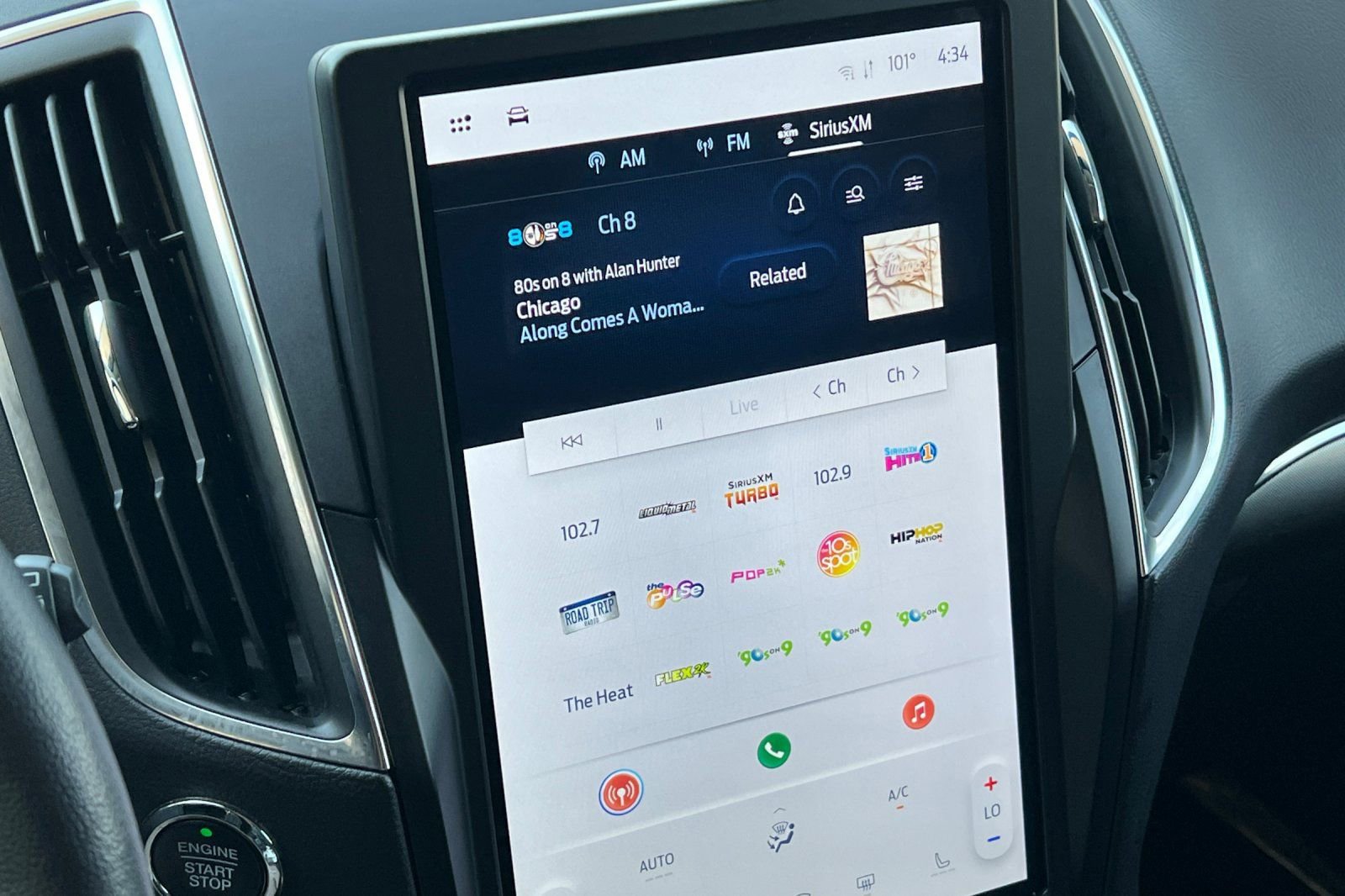 Used 2024 Ford Edge Titanium image 19