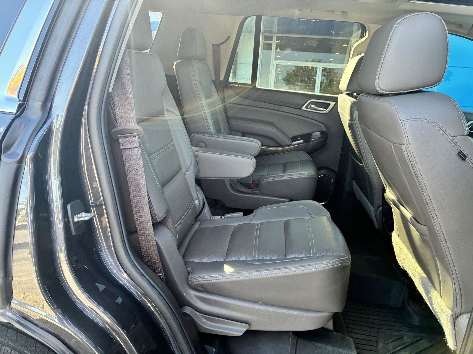 Used 2017 GMC Yukon Denali w/ Open Road Package AWD/4WD image 10
