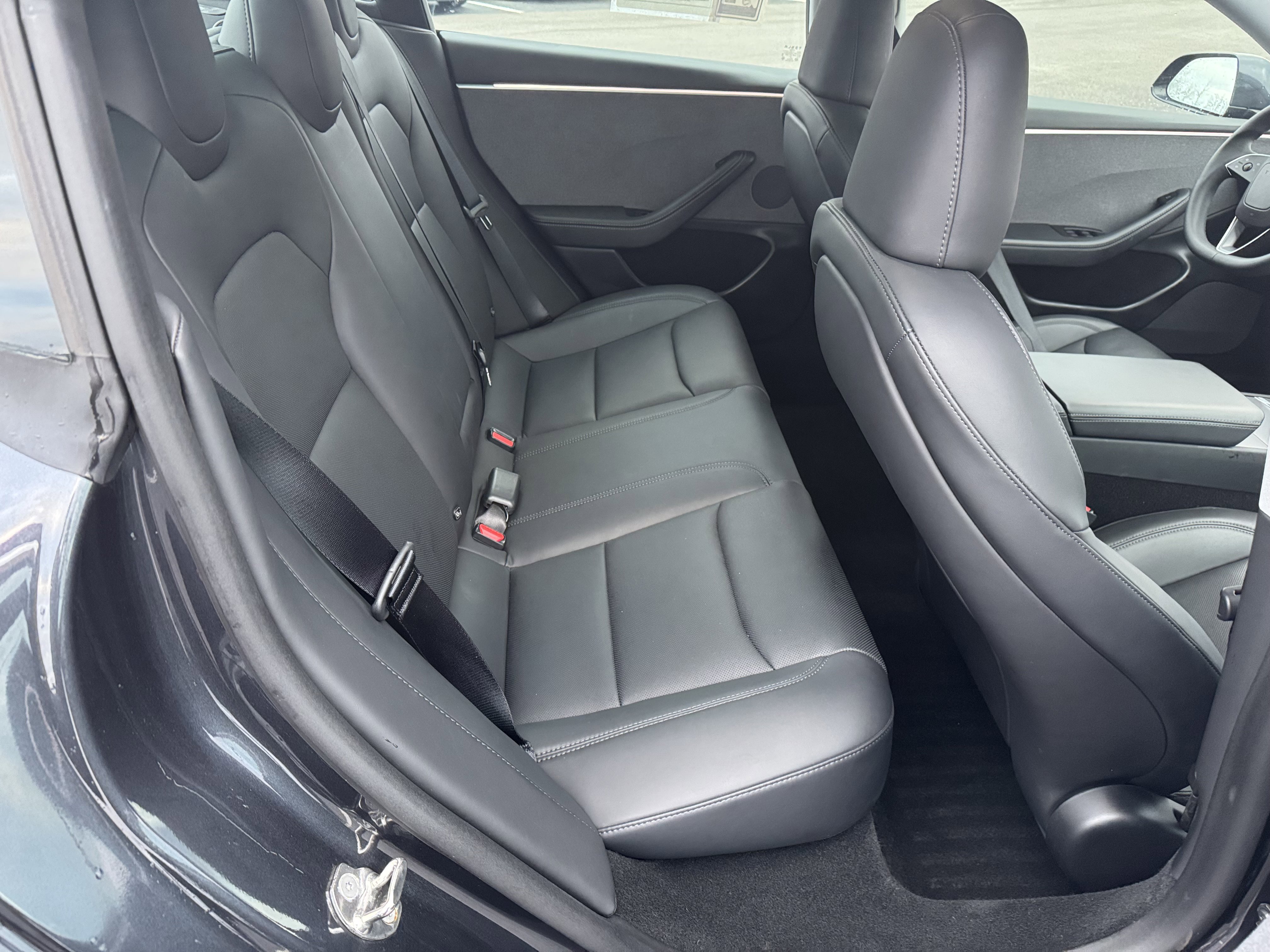 Used 2024 Tesla Model 3 Standard Range image 15