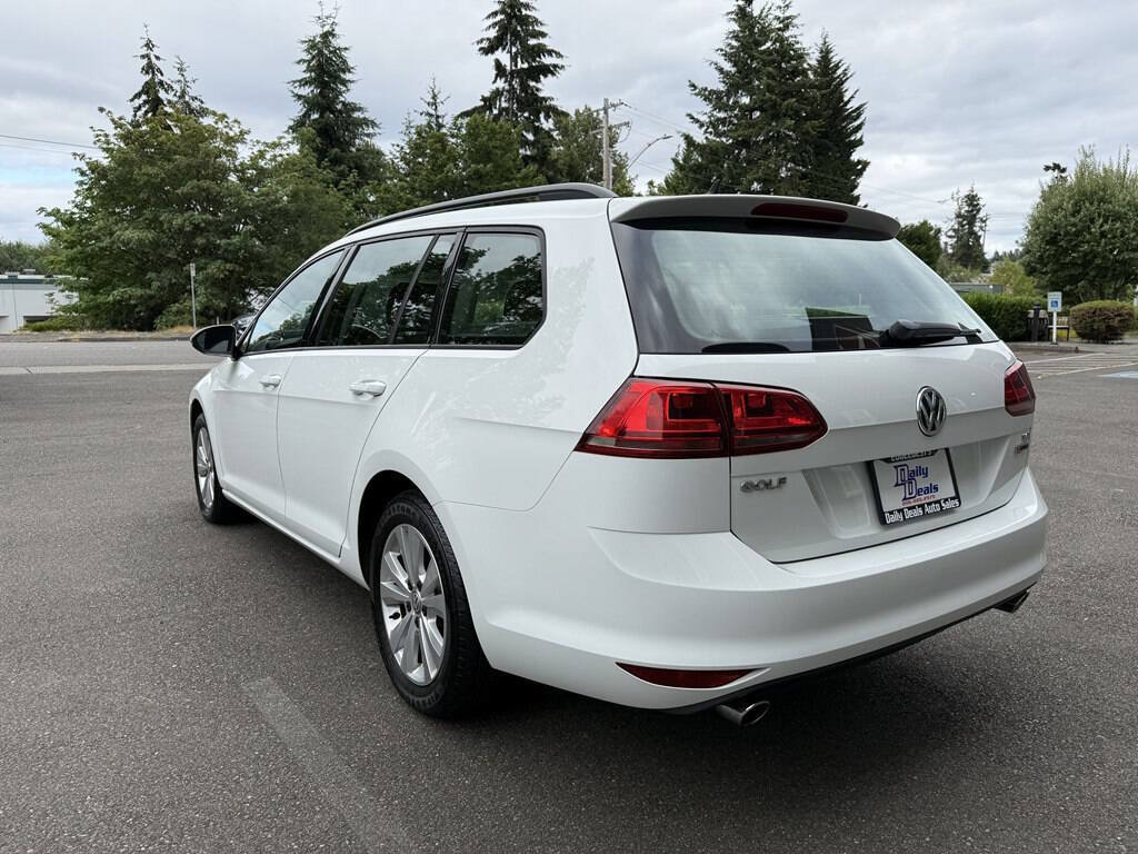 Used 2017 Volkswagen Golf S AWD/4WD image 8