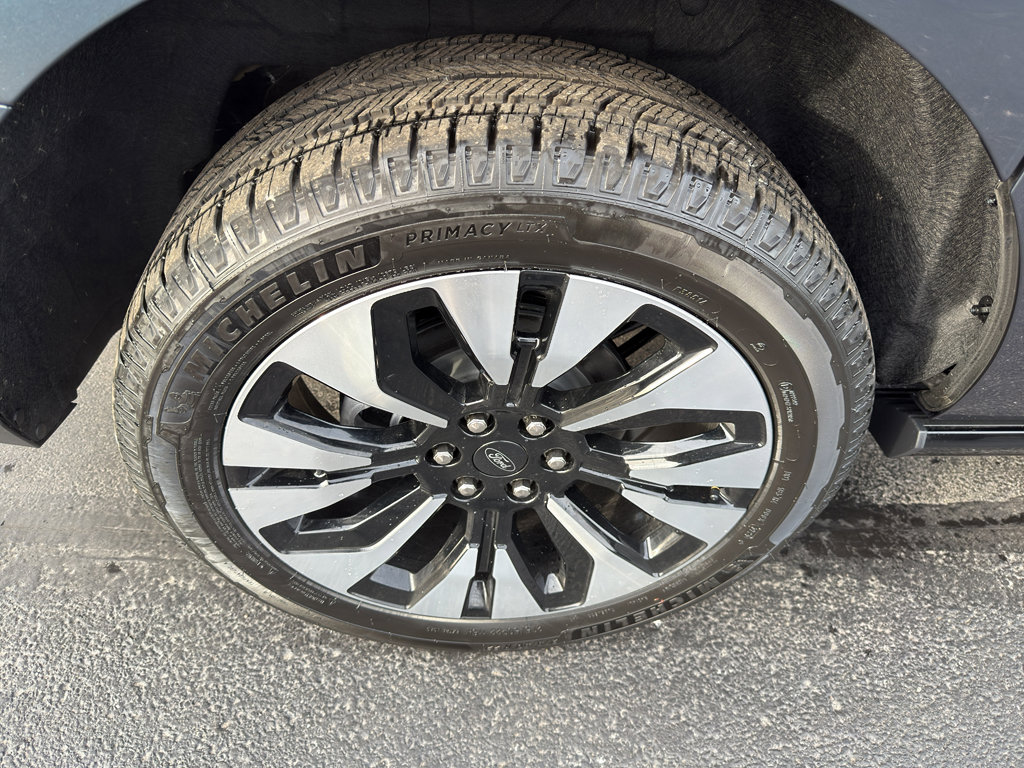 New 2025 Ford Expedition Max Platinum w/ Platinum Ultimate Package image 29