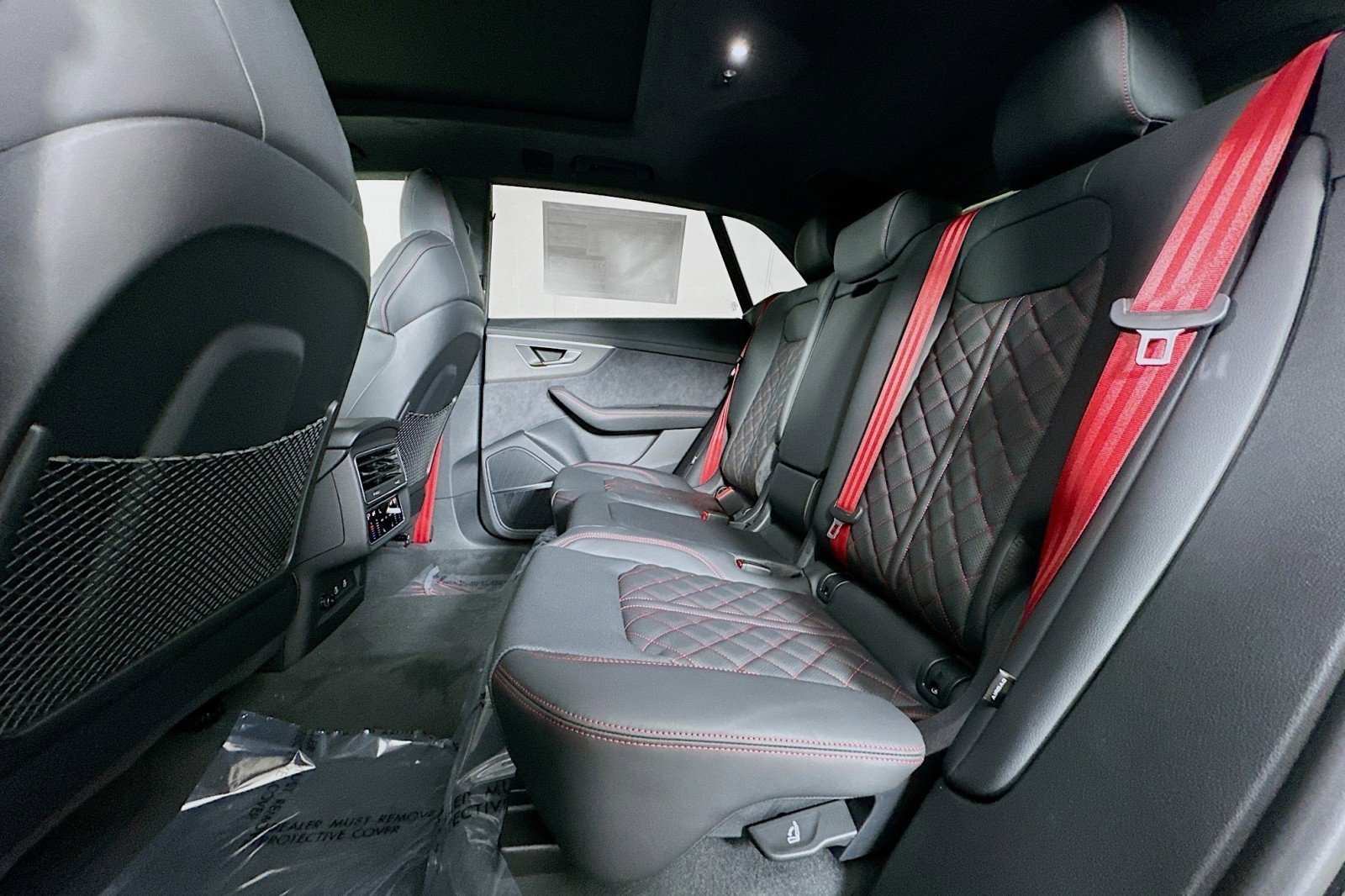 New 2026 Audi SQ8 Prestige image 9