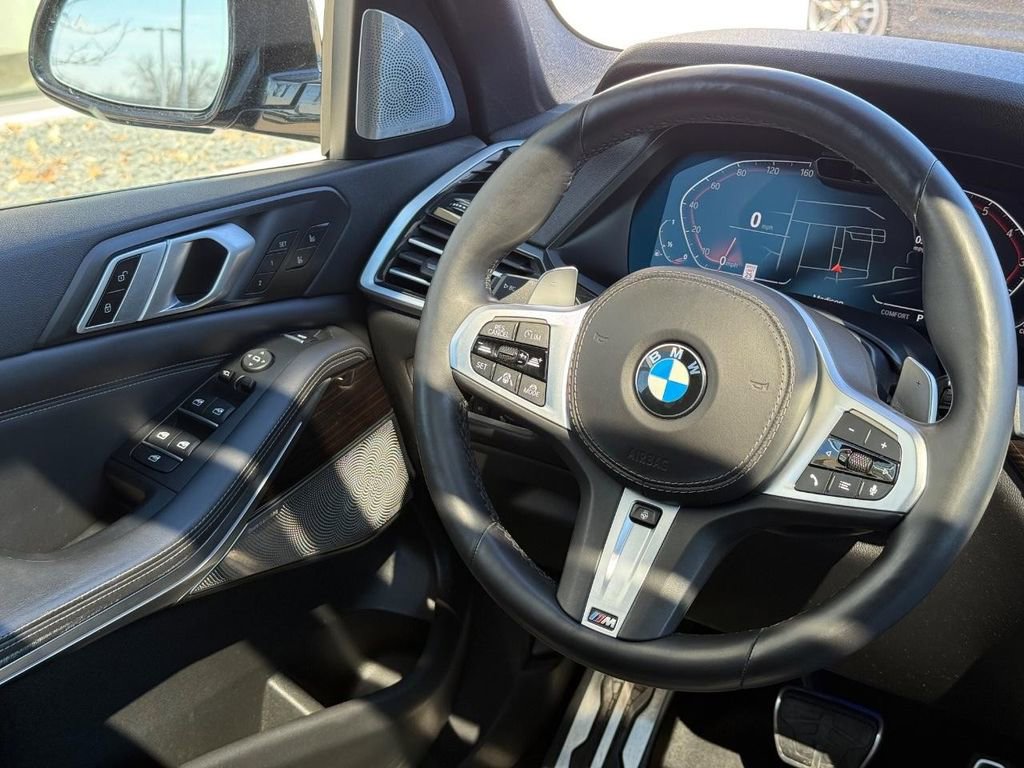 Used 2019 BMW X5 xDrive50i w/ M Sport Package image 14
