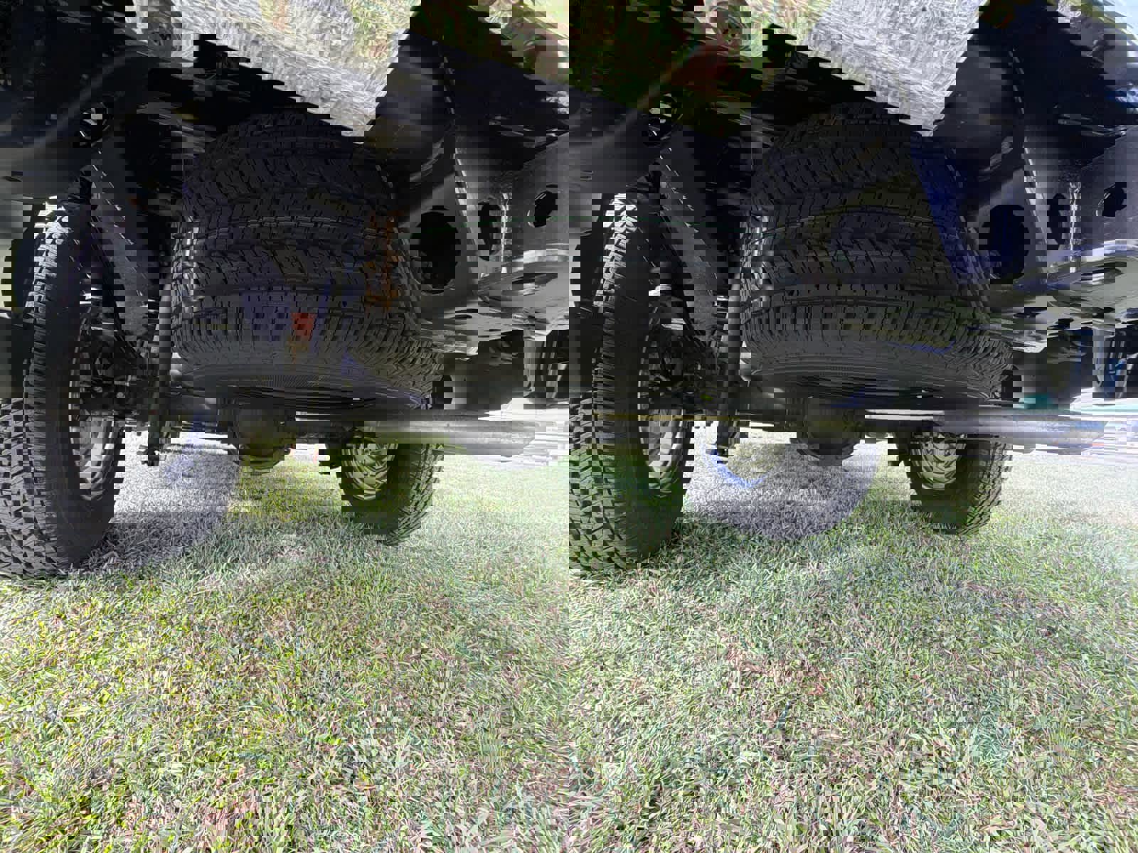 New 2026 GMC Sierra 1500 SLE w/ Preferred Package image 16