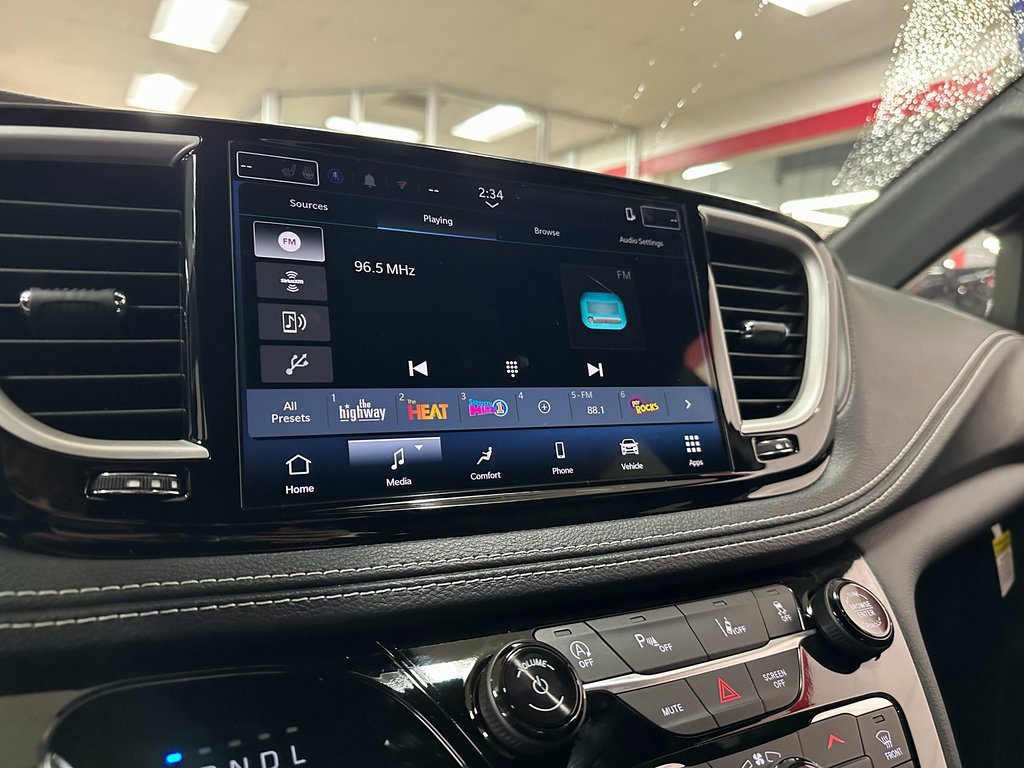 New 2026 Chrysler Pacifica Select image 21