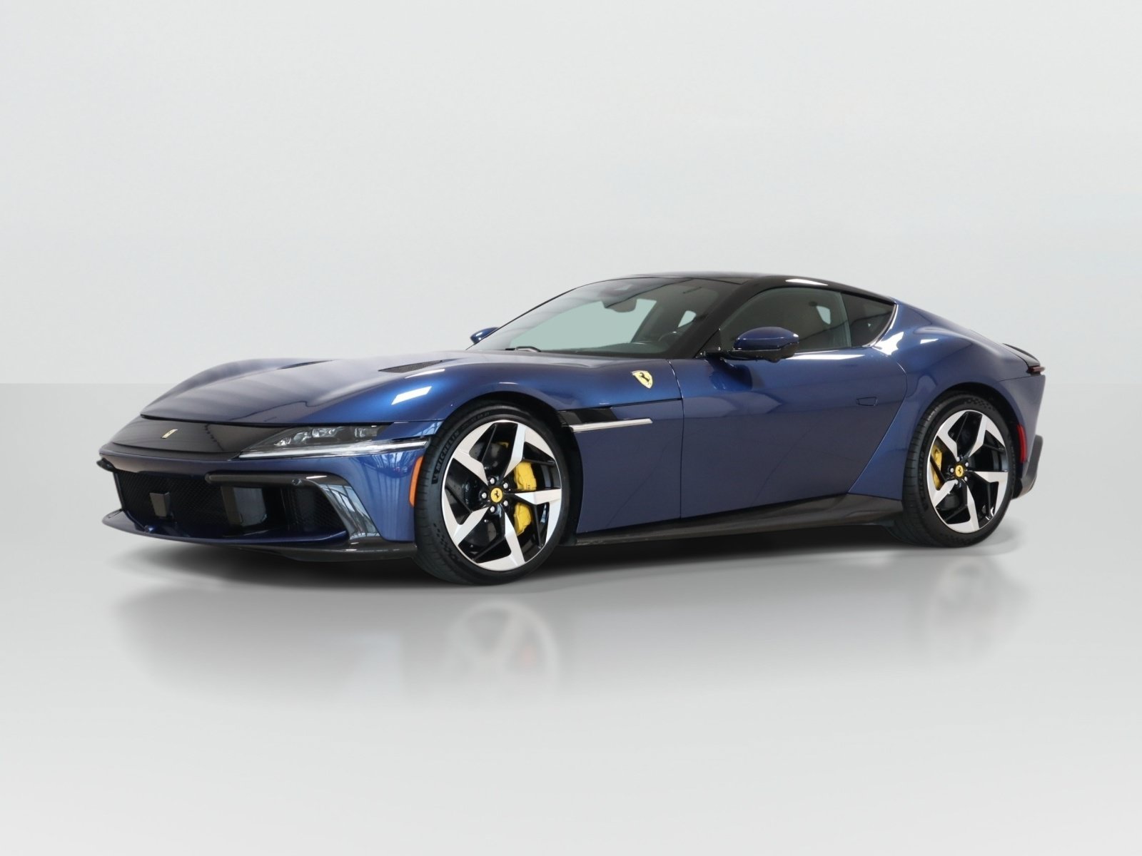 Used 2025 Ferrari 12Cilindri RWD image 31