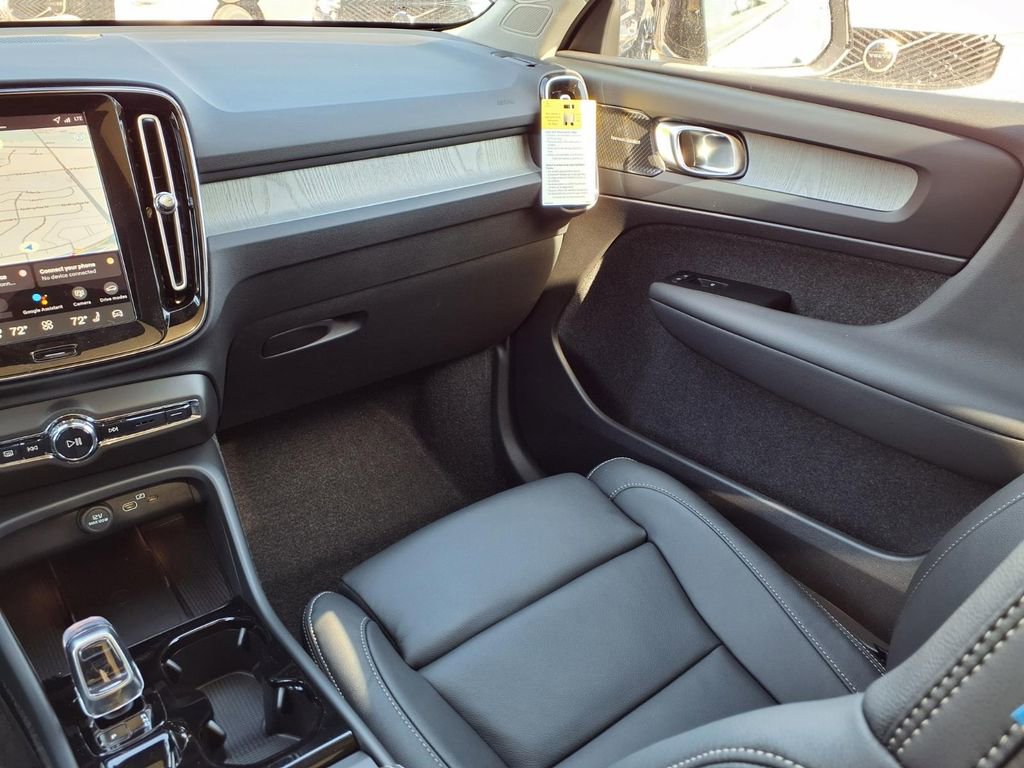 New 2026 Volvo XC40 B5 Ultra w/ Climate Package AWD/4WD image 20