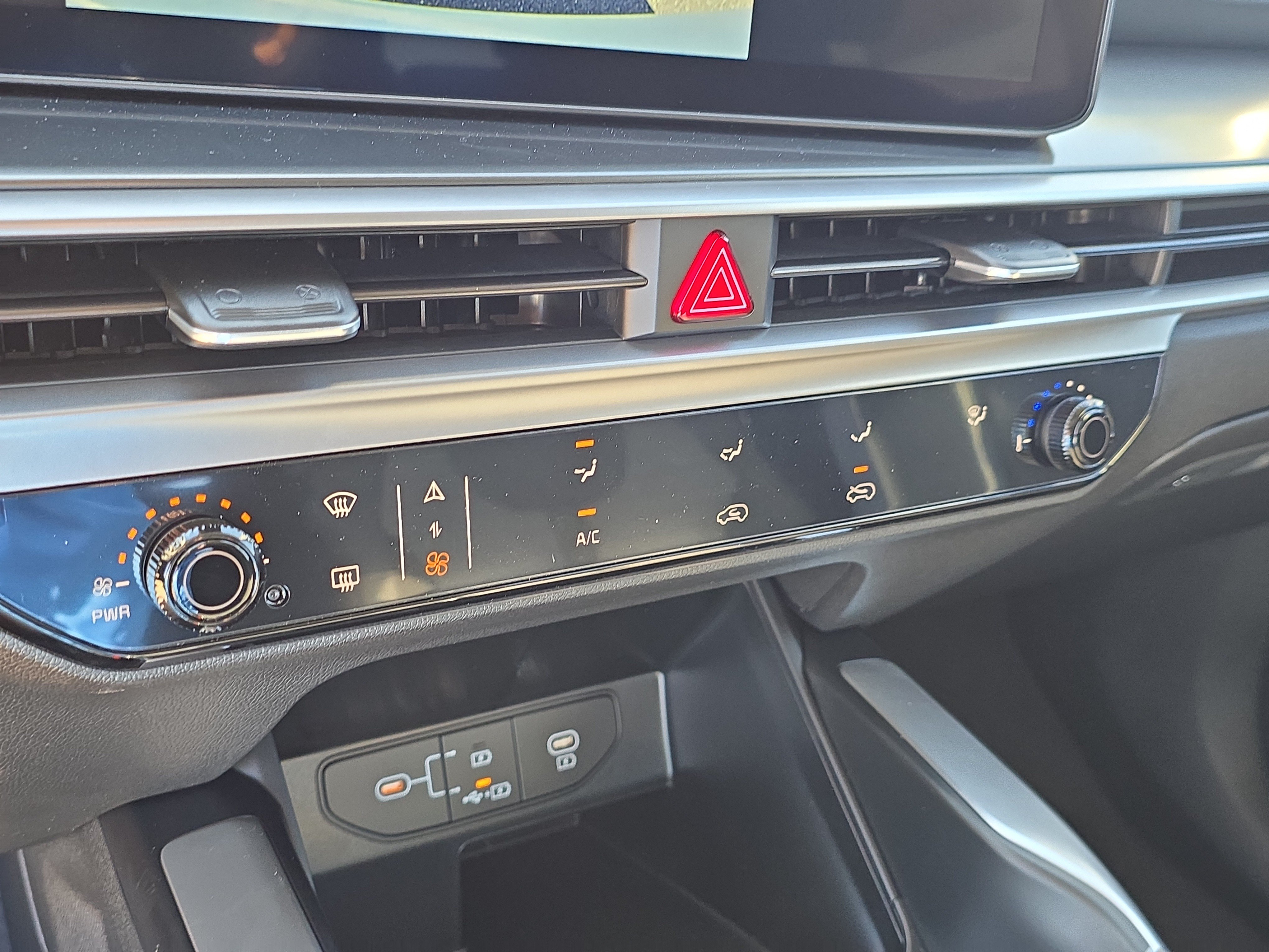 New 2026 Kia Sorento LX FWD image 25