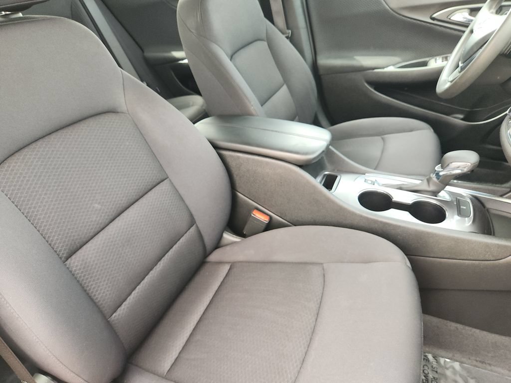 Used 2023 Chevrolet Malibu LT FWD image 14