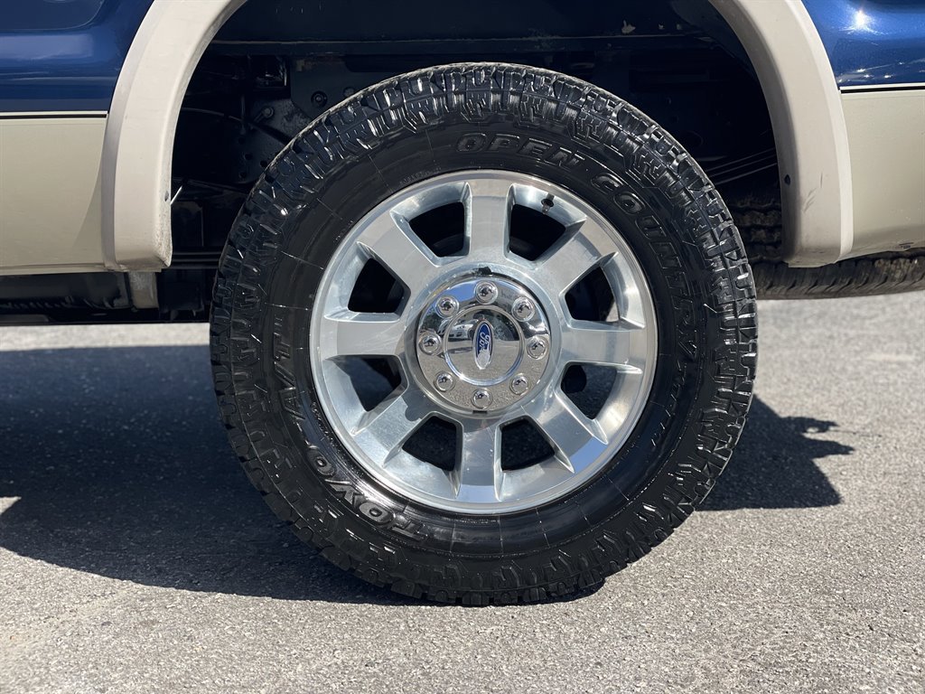 Used 2010 Ford F250 Lariat image 30