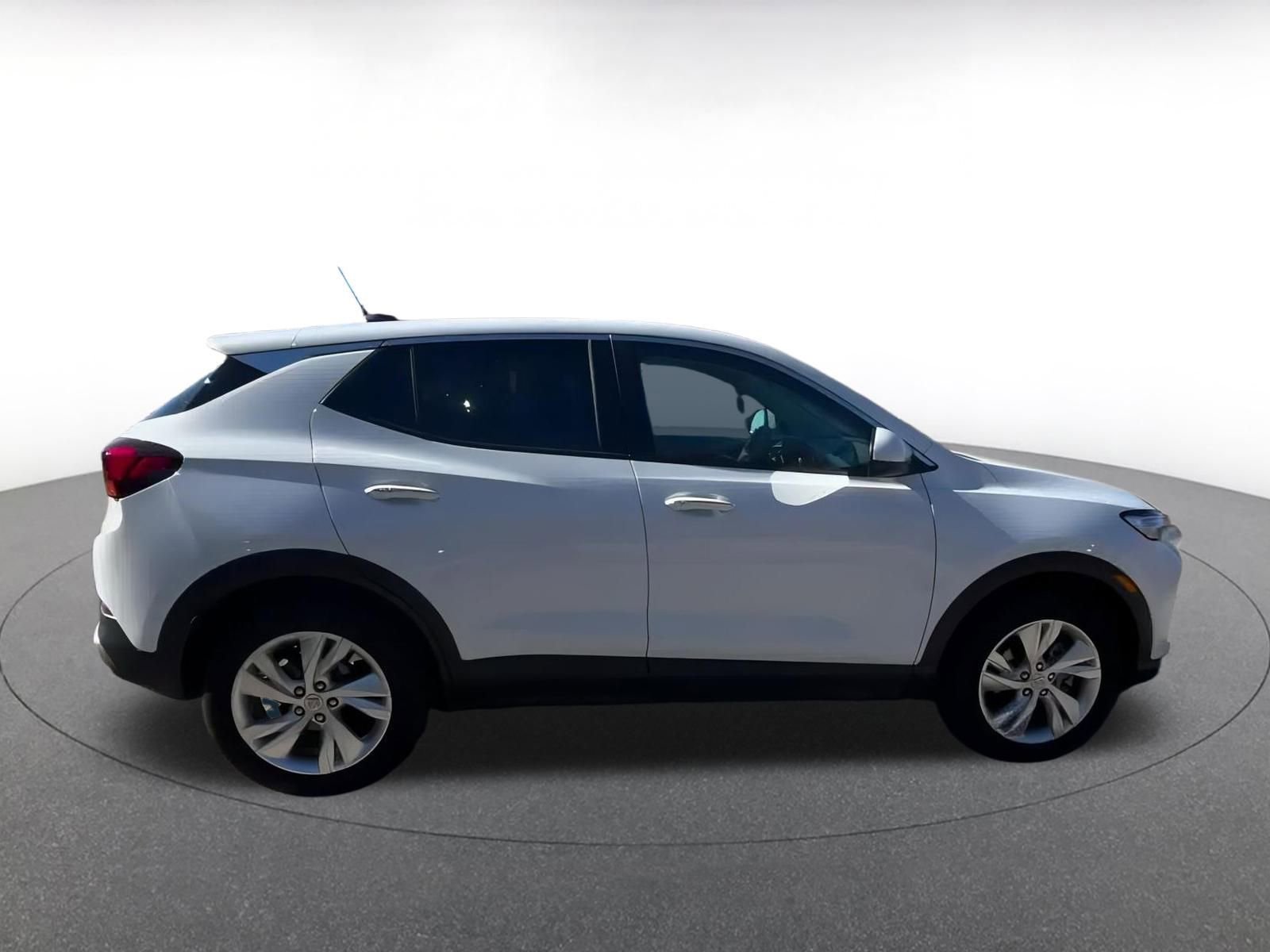 Used 2025 Buick Encore GX Preferred image 16
