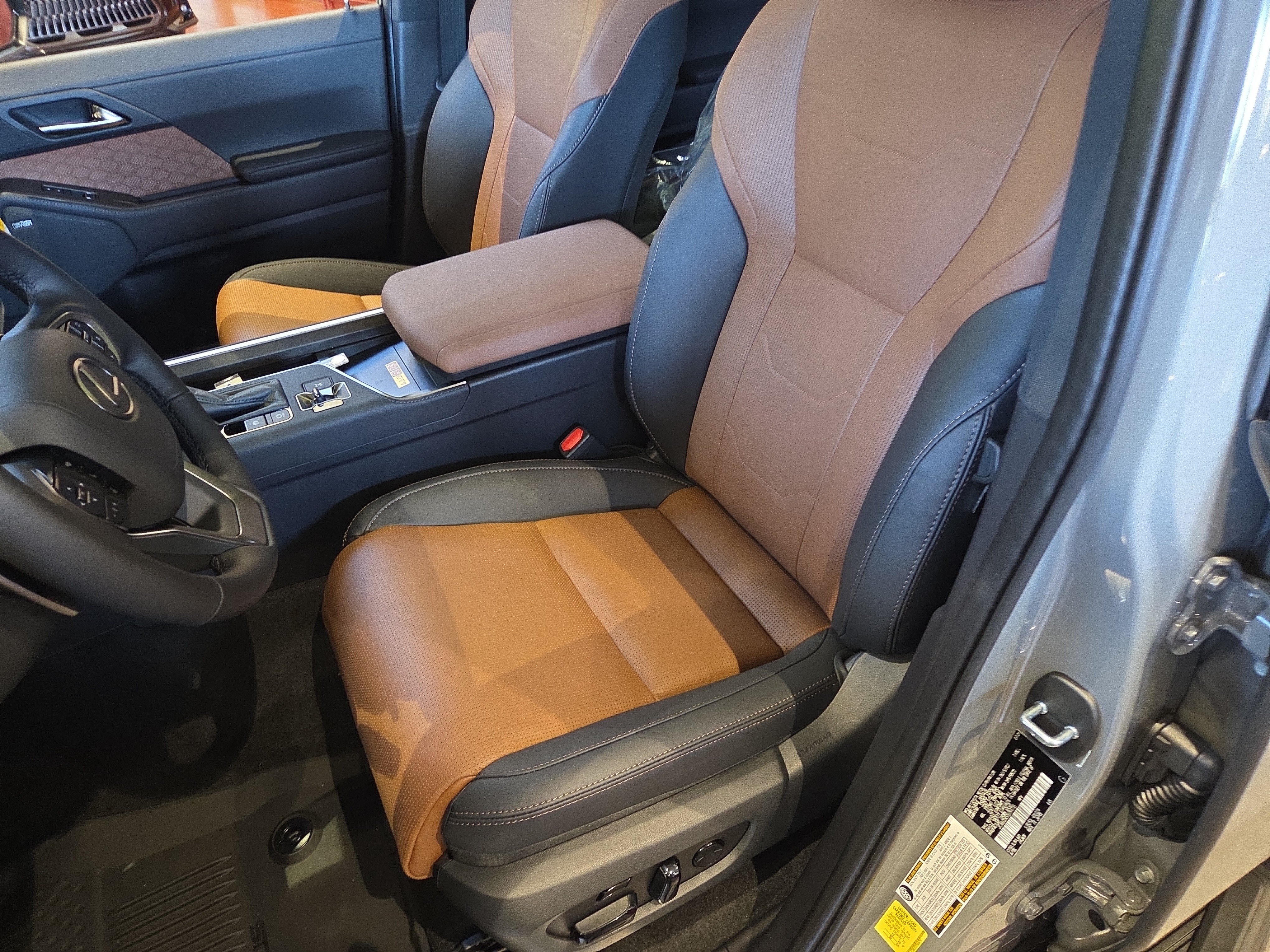 New 2026 Lexus GX 550 AWD/4WD image 7
