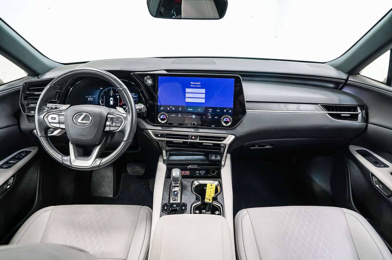 Used 2025 Lexus RX 350 Premium Plus FWD image 12