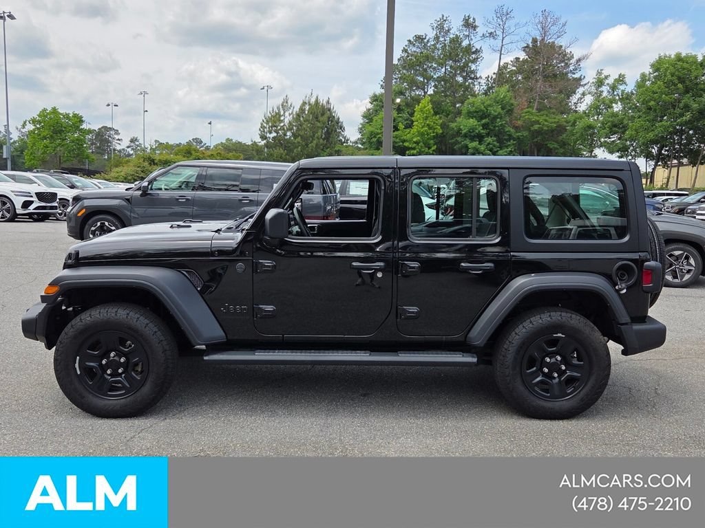 Used 2025 Jeep Wrangler Unlimited Sport AWD/4WD image 5