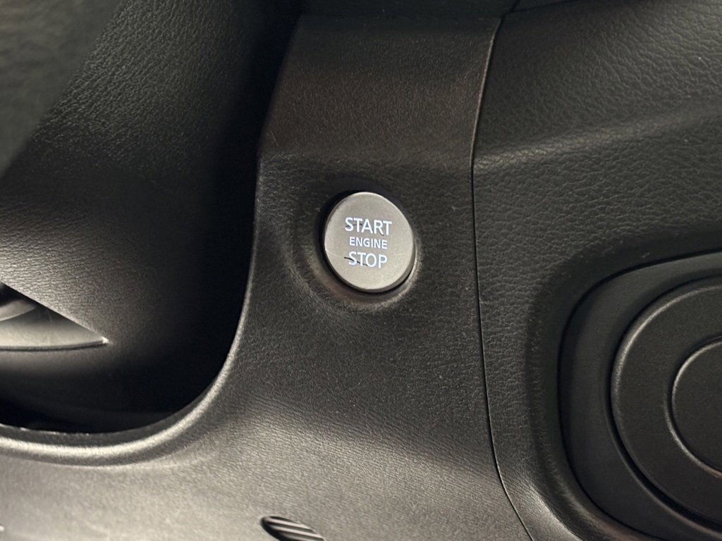 Used 2022 Nissan Frontier SV image 26