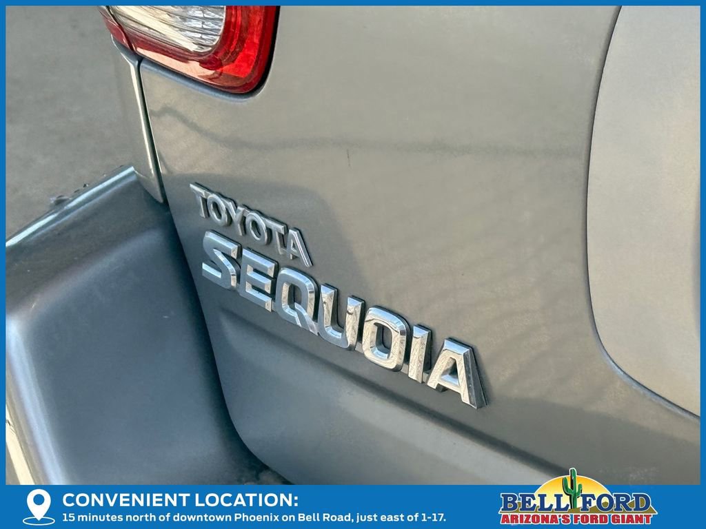 Used 2005 Toyota Sequoia SR5 image 13