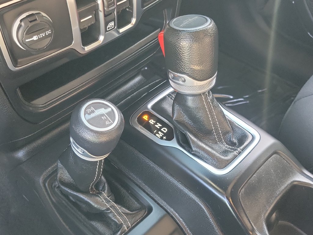 Used 2022 Jeep Gladiator Overland AWD/4WD image 27