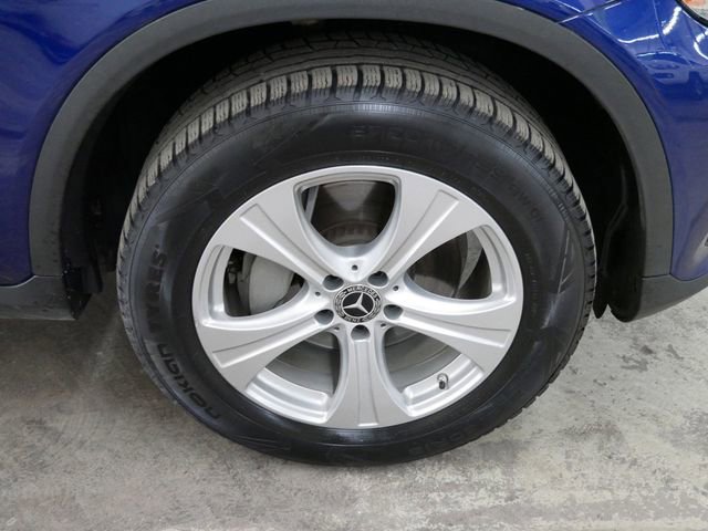 Used 2018 Mercedes-Benz GLC 300 4MATIC image 7