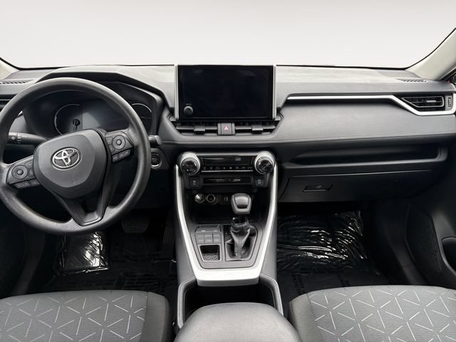 Used 2025 Toyota RAV4 XLE AWD/4WD image 10