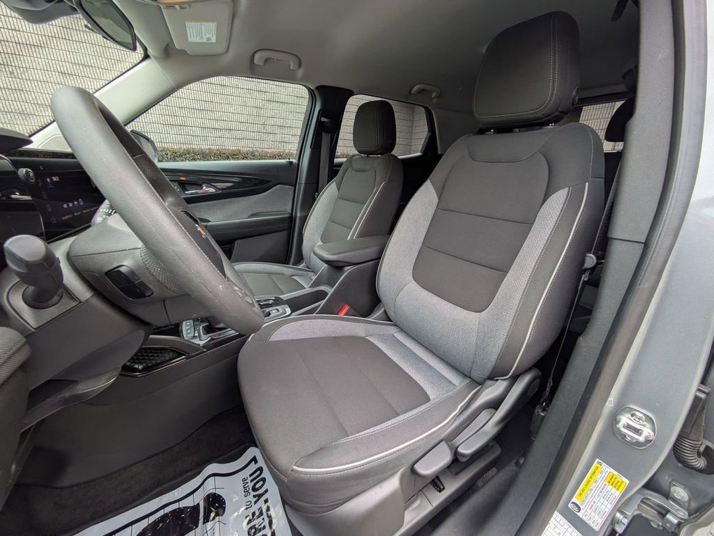 Used 2025 Chevrolet TrailBlazer LT AWD/4WD image 22
