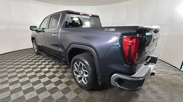 Used 2023 GMC Sierra 1500 SLT w/ SLT Convenience Package AWD/4WD image 4