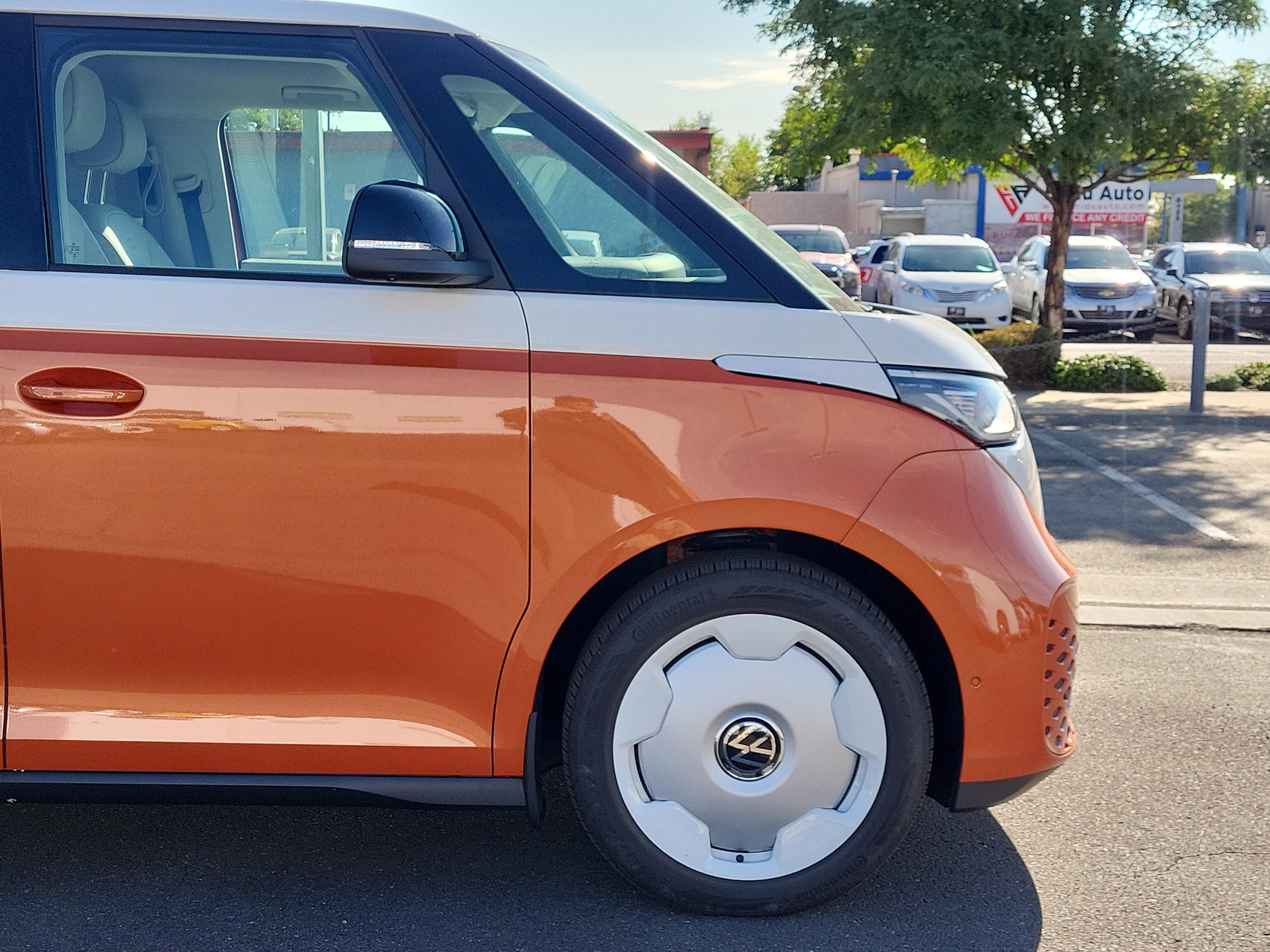 New 2025 Volkswagen ID. Buzz 1st Edition image 7