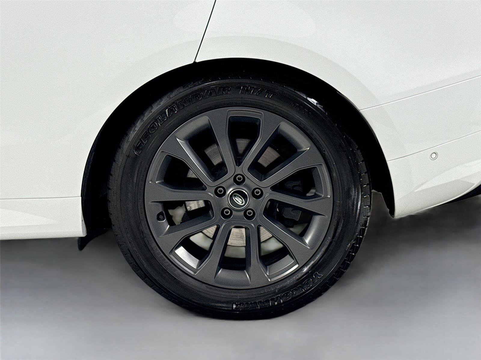 Used 2024 Land Rover Range Rover Sport Dynamic SE image 39