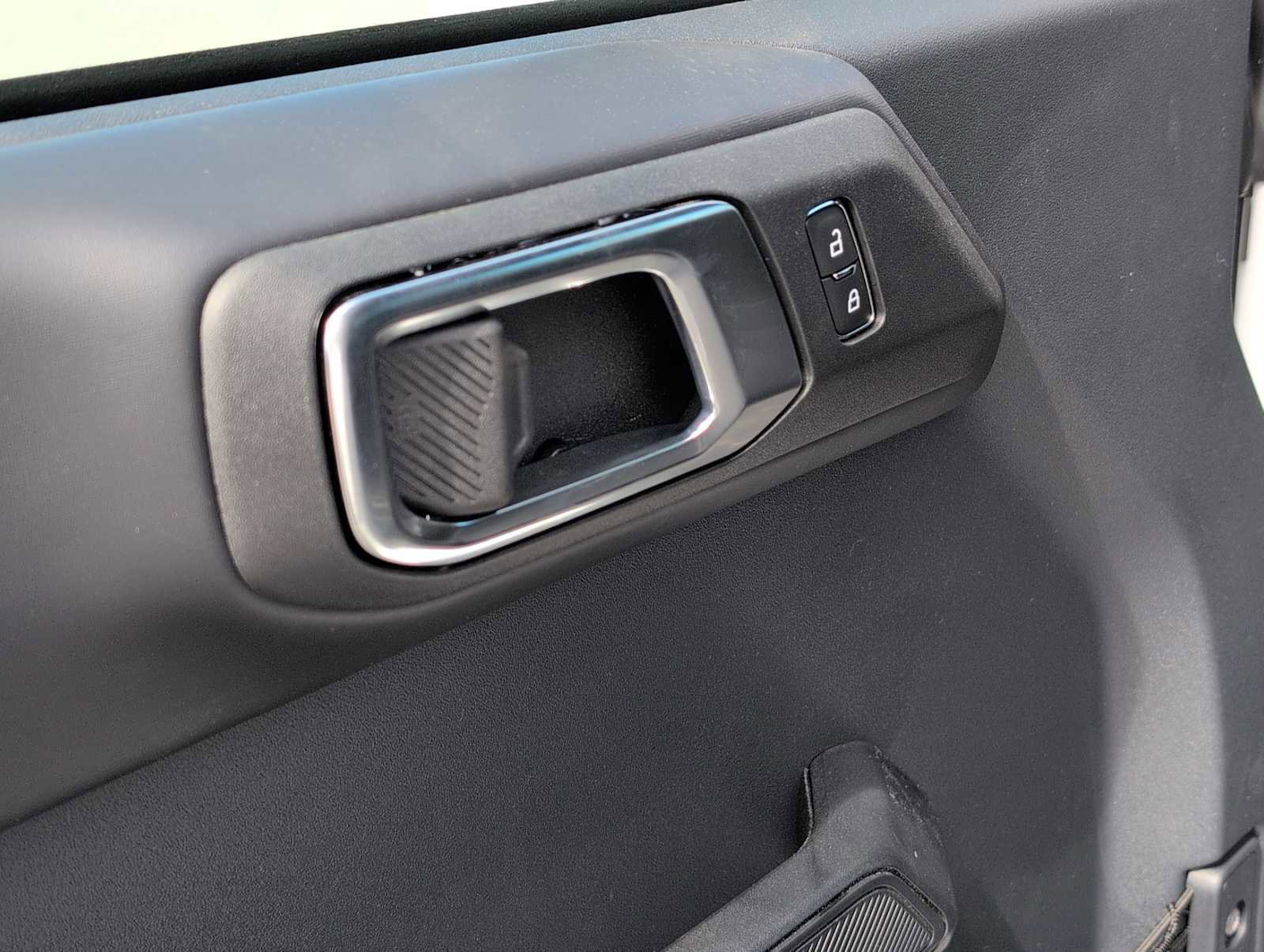 New 2025 Ford Bronco Badlands image 7