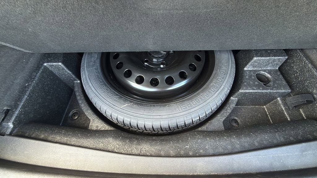 Used 2023 Buick Envision Avenir image 17