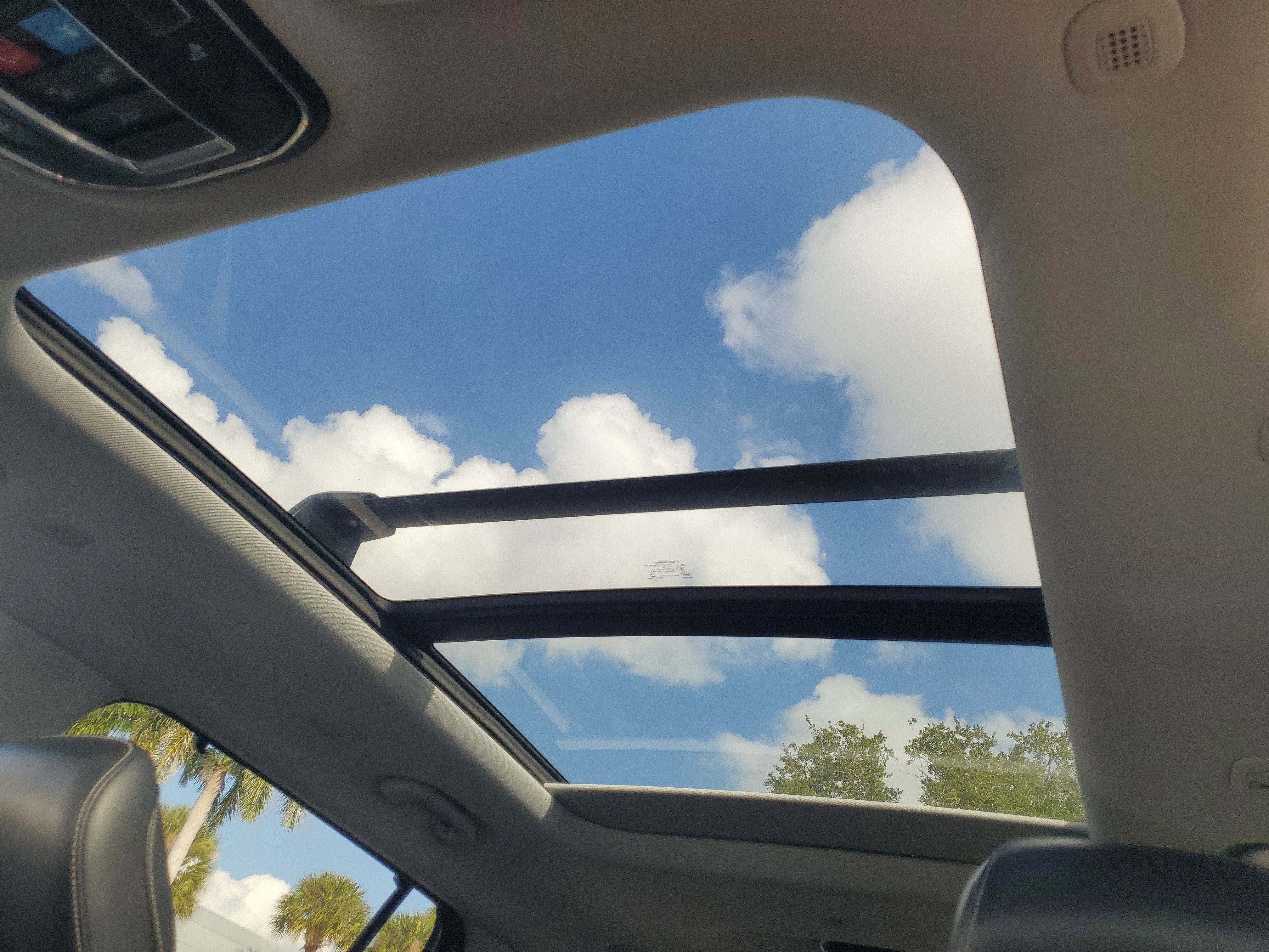 Used 2022 Jeep Grand Cherokee L Limited w/ Luxury Tech Group II image 28